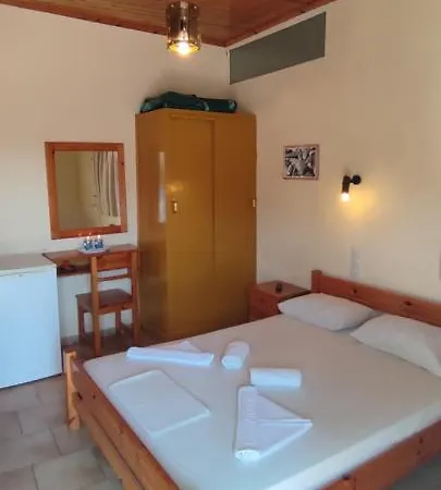 Spiros Apartmanhotel 3*