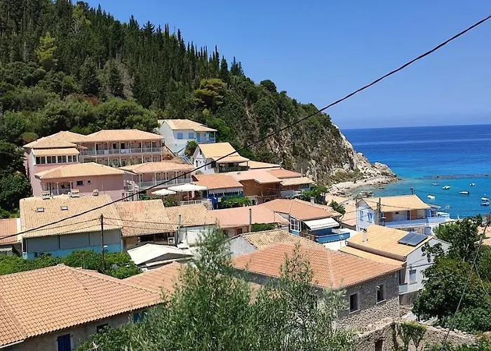 Spiros Aparthotel Áyios Nikítas