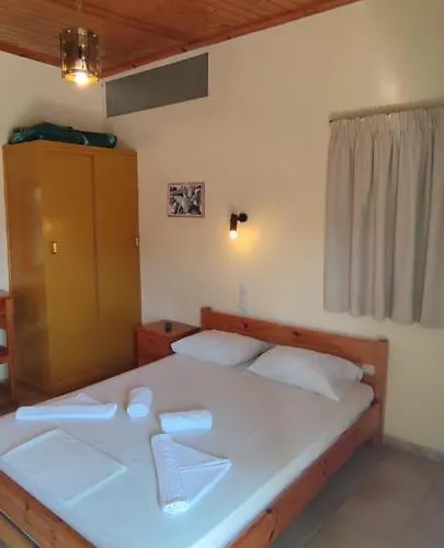 Aparthotel Spiros
